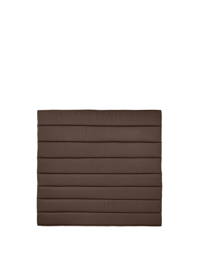 FERM LIVING poduszka DAPPLE do sofy 2-osobowej – dark chocolate.png