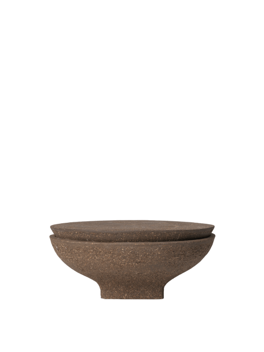 FERM LIVING świeca ogrodowa VEI 20 brown.png