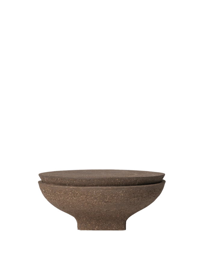 FERM LIVING świeca ogrodowa VEI 20 brown.png