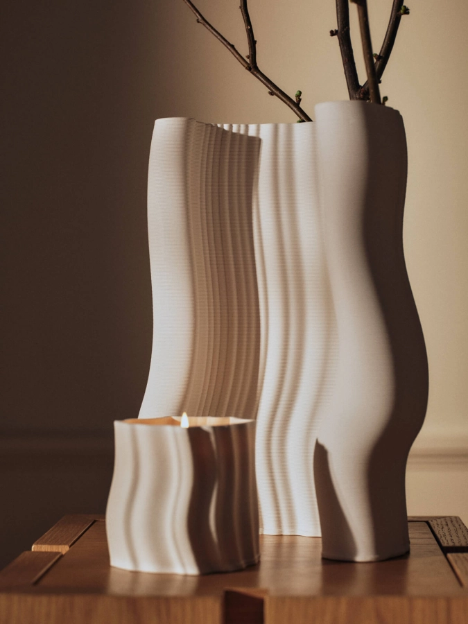 FERM LIVING świeca zapachowa RYLITH H9 – off-white.jpeg