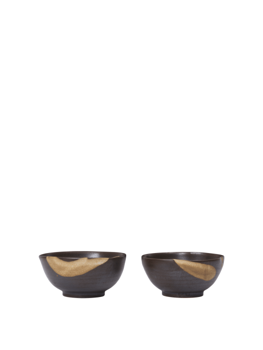 FERM LIVING miseczki KOYO Ø8,5 – zestaw 2 sztuk – dark brown/buff.png