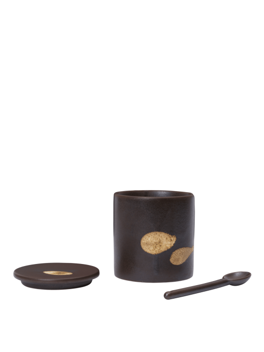 FERM LIVING pojemnik z łyżeczką KOYO – dark brown/buff.png