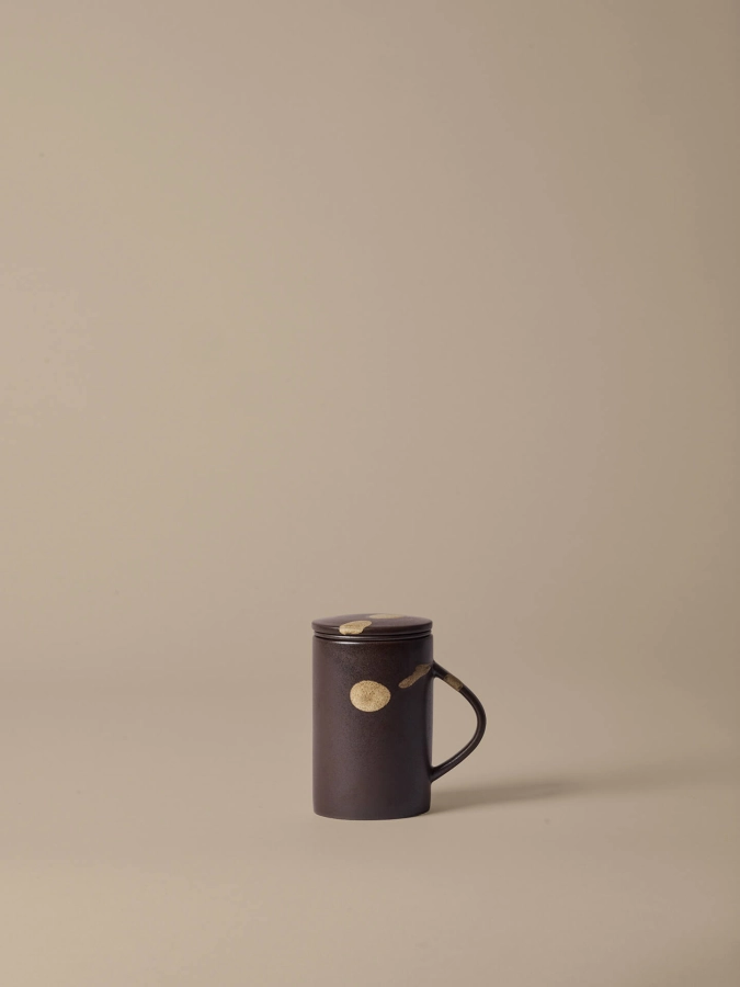 FERM LIVING kubek do herbaty z zaparzaczem KOYO – dark brown/buff.jpeg
