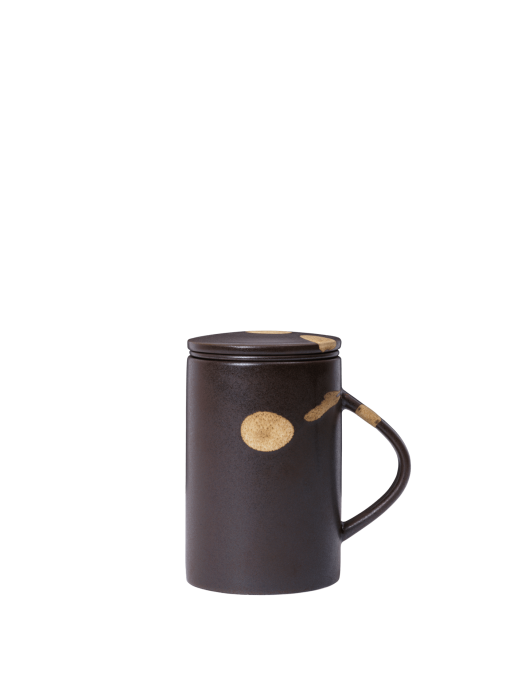 FERM LIVING kubek do herbaty z zaparzaczem KOYO – dark brown/buff.png