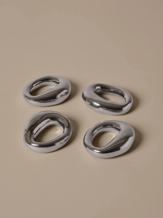 FERM LIVING zestaw 4 pierścieni na serwetki ORRITH – srebrny.jpeg