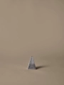 FERM LIVING podstawka na kadzidełka 10 cm PYRA – szczotkowane aluminium.jpeg