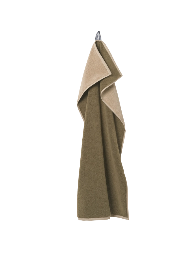 FERM LIVING ręcznik kąpielowy EKKO – kaszmirowy/oliwkowy.png