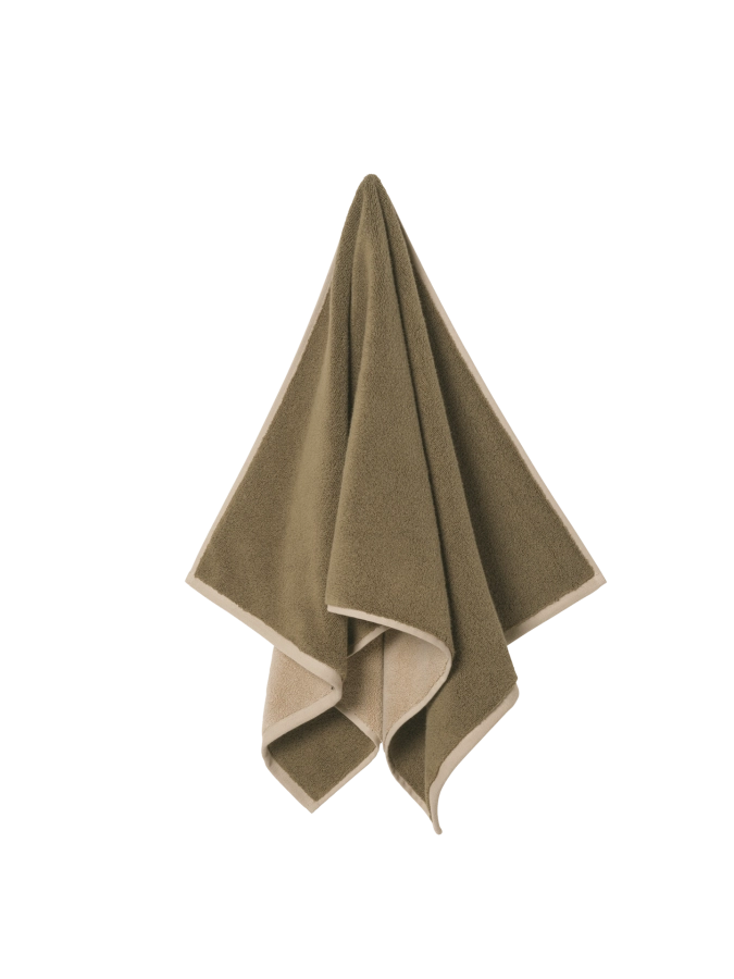 FERM LIVING ręcznik kąpielowy EKKO – kaszmirowy/oliwkowy.png