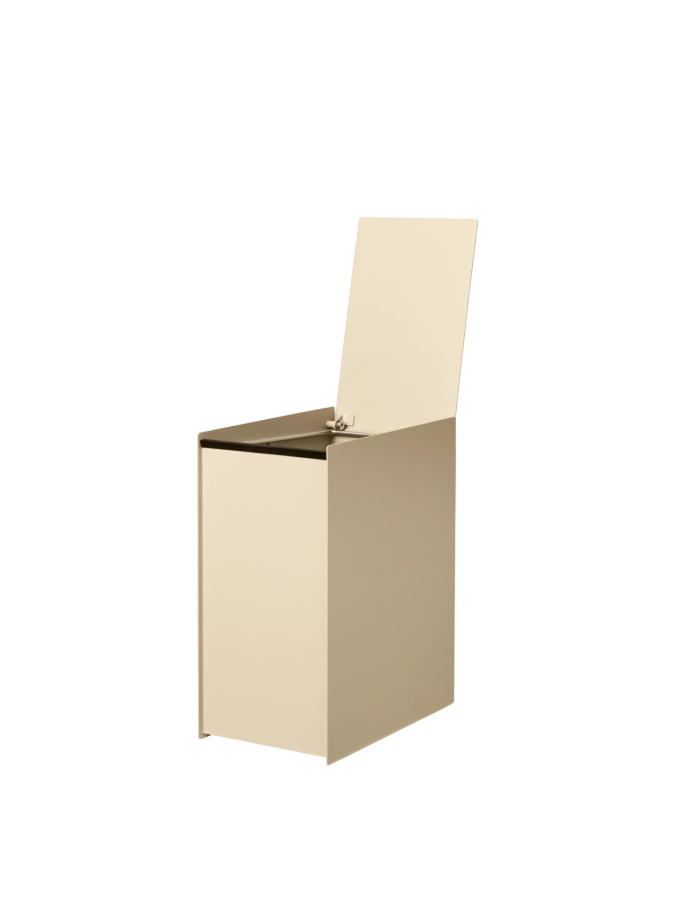 FERM LIVING drewniany kosz na śmieci SAMA – kaszmirowy.png