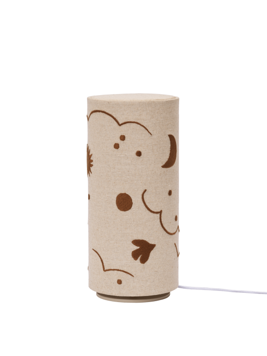 FERM LIVING lampa stołowa SKYE – naturalny/brązowy.png