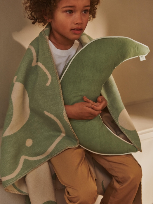 FERM LIVING poduszka MOON – tea green.jpeg