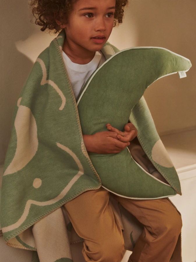 FERM LIVING poduszka MOON – tea green.jpeg