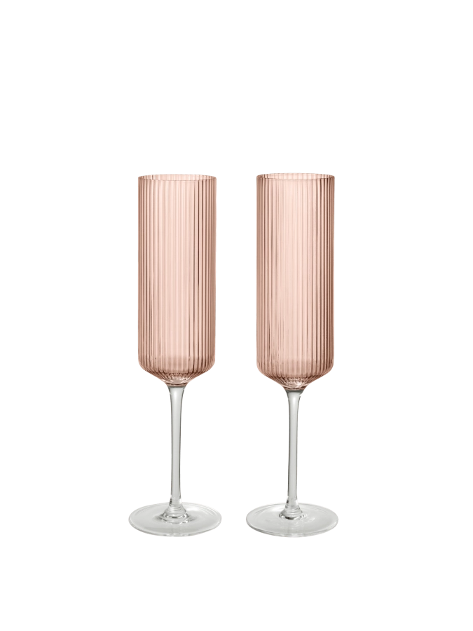 FERM LIVING kieliszki do szampana RIPPLE (2 szt.) pudrowy róż.png