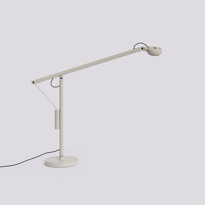HAY lampa biurkowa FIFTY-FIFTY – popielata szarość.jpg
