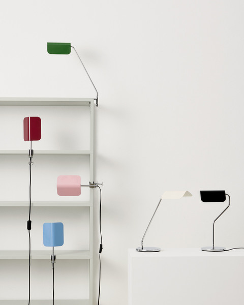 HAY lampa klips APEX CLIP pastelowy błękit.jpg
