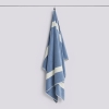 HAY ręcznik kąpielowy STRIPE – 100 × 150 cm – przygaszony błękit.jpg