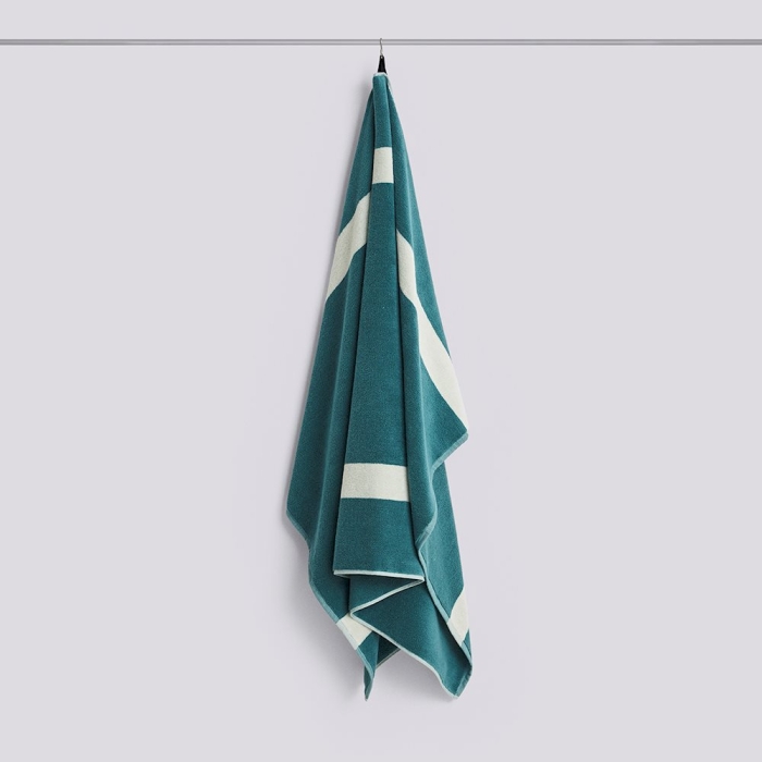HAY ręcznik kąpielowy STRIPE – 100 × 150 cm – petrolowy błękit.jpg