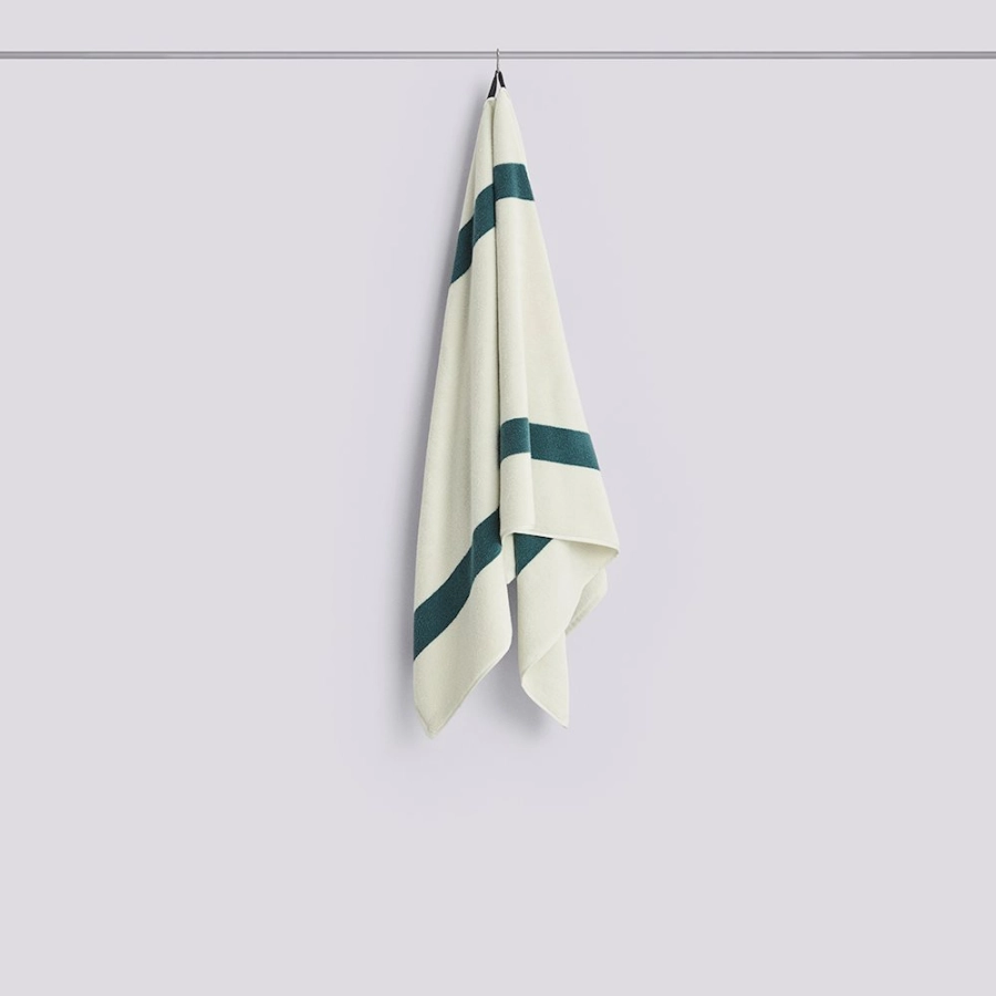 HAY ręcznik kąpielowy STRIPE – 70 × 140 cm – petrolowy błękit.jpg