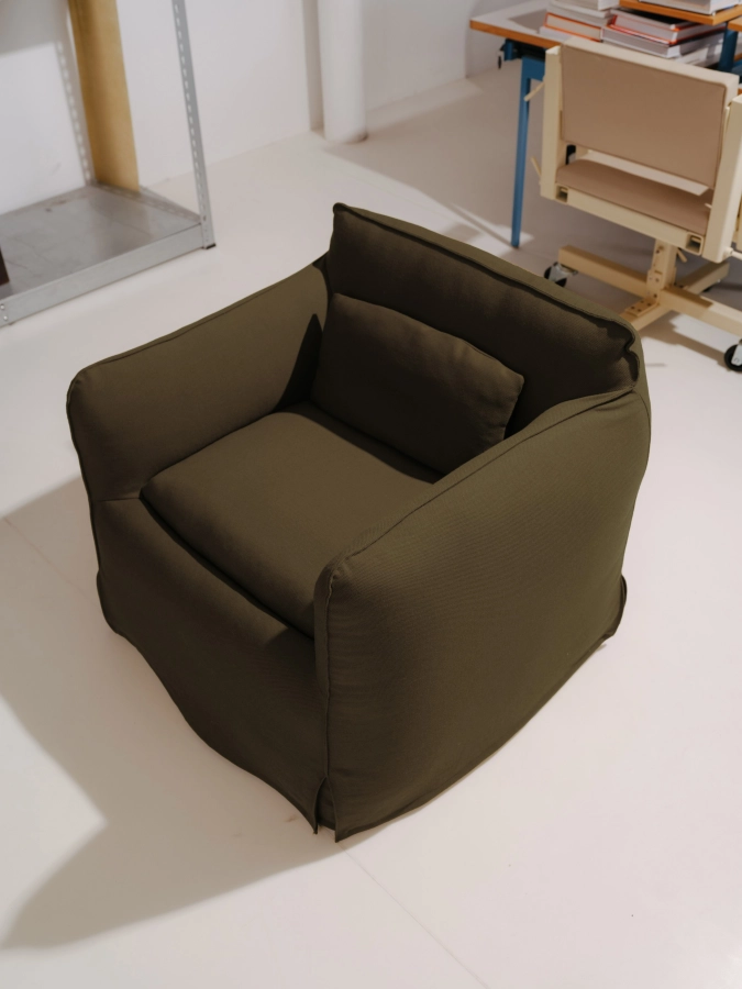 Philippe Malouin_Mimi 1 Seater Steelcut 985_Studio Visit 05.jpg