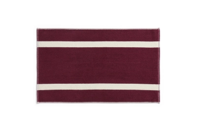 HAY mata łazienkowa STRIPE – 50 × 80 cm – burgundowa