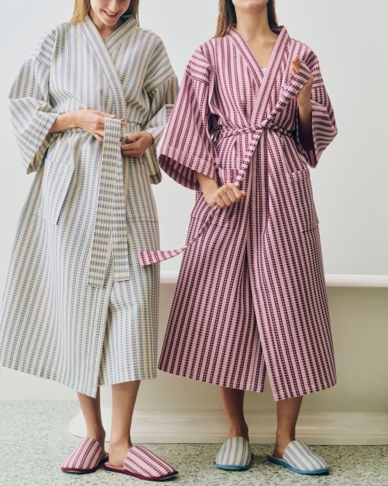 HAY szlafrok waflowy WAFFLE BATHROBE – paski w odcieniach chłodnego różu.jpg