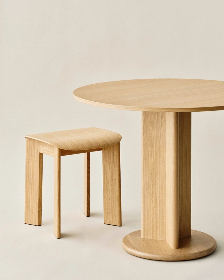 AG086-G156-AA51-01UF_Chisel 10 Stool_AG094-G182-AX03_Chisel 29 Table.jpg