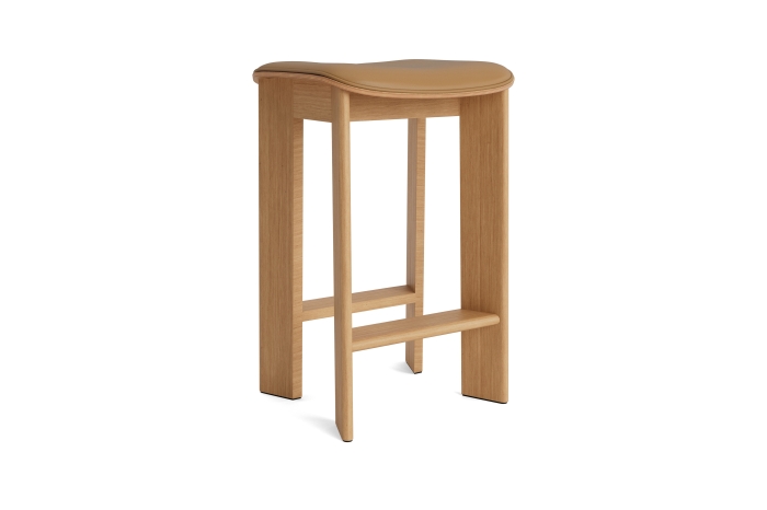 AG084-G173-AP58-03BC_Chisel 30 Bar Stool Low H65 oiled oak seat uph Grano cognac.jpg