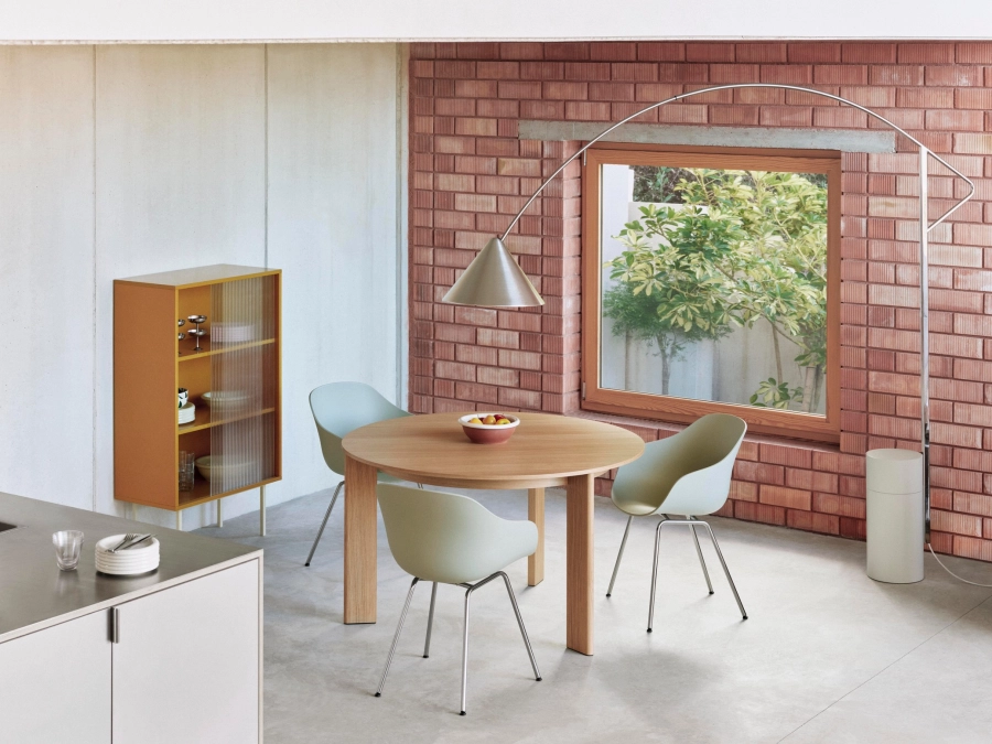 AC124-D150-AA51-01UF_AAC 226_AG090-G183-AX03_Chisel 20 Table_AB822-A652_Colour Cabinet Tall.jpg