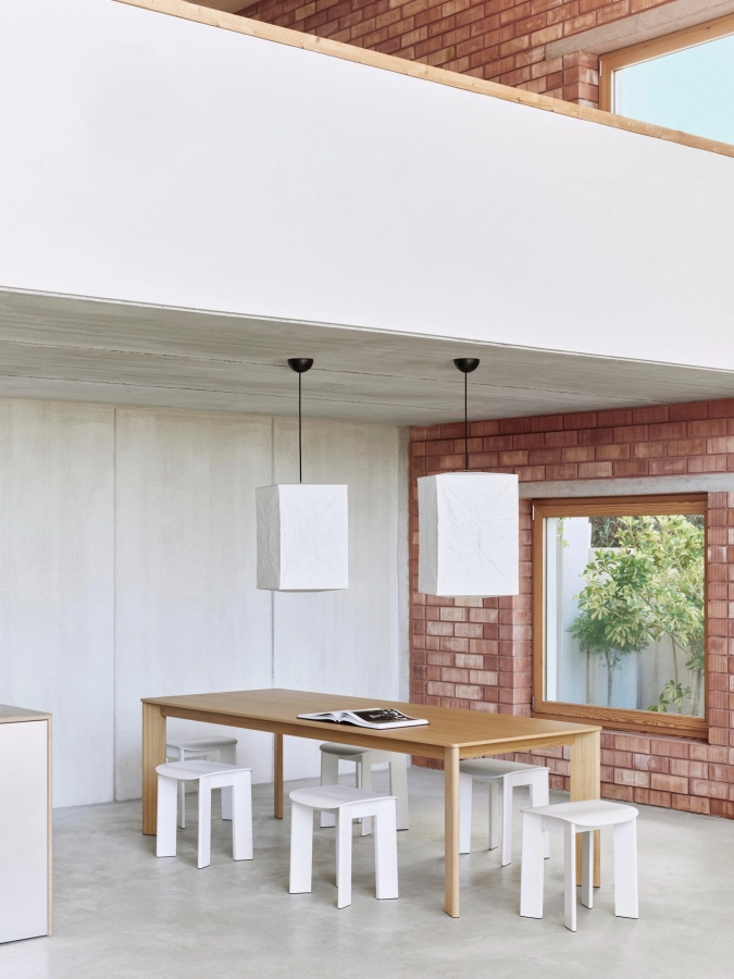 AG098-G190-AX03_Chisel 30 Table_AG086-G158-AA51-01UF_Chisel 10 Stool_AB318-F636-AB35_Paper Shade Cube.jpg