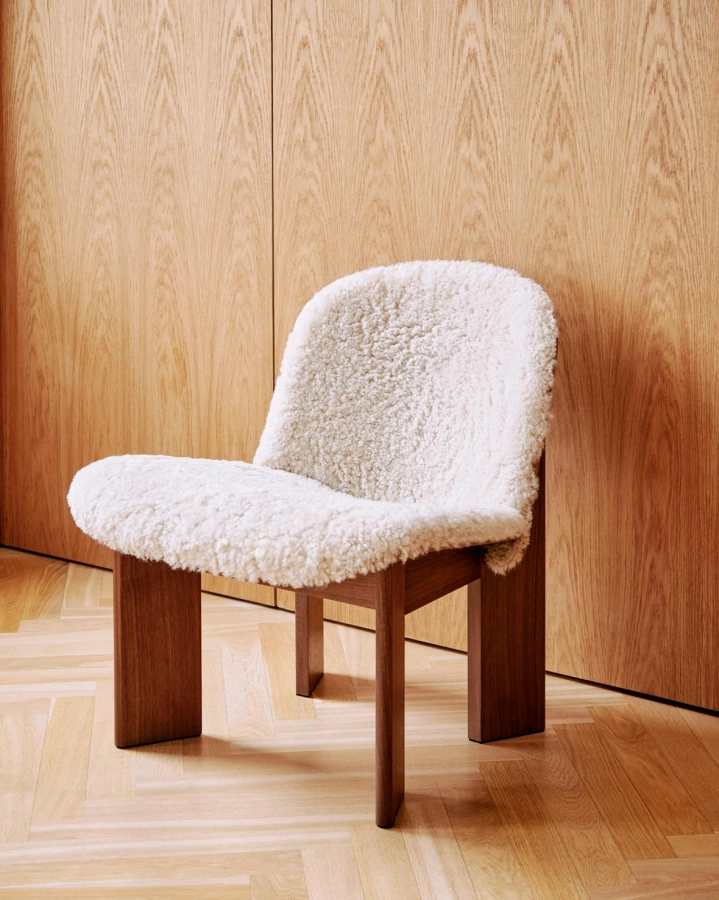 3DOD 2024_Chisel Lounge Chair front uph Mohawi 21 wb lacquered walnut.jpg