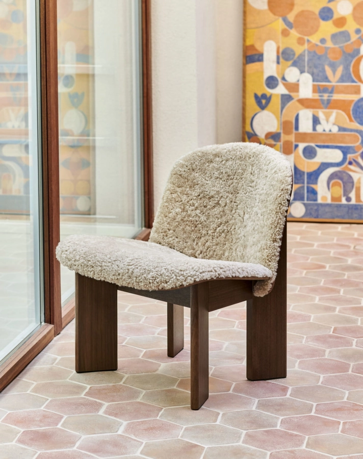 Chisel Lounge Chair front uph Mohawi 21 wb lacquered walnut.jpg