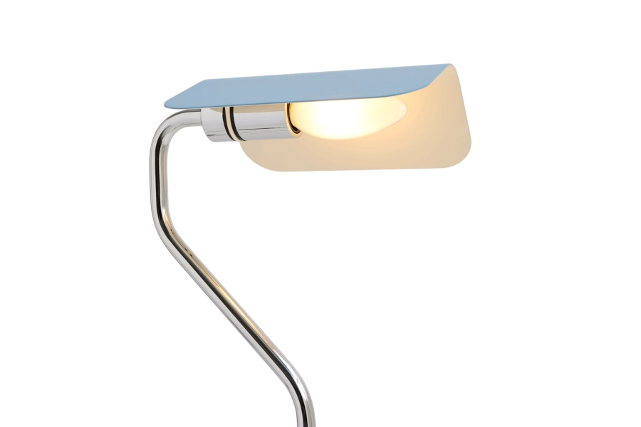 HAY lampa podłogowa APEX pastelowy błękit.jpg