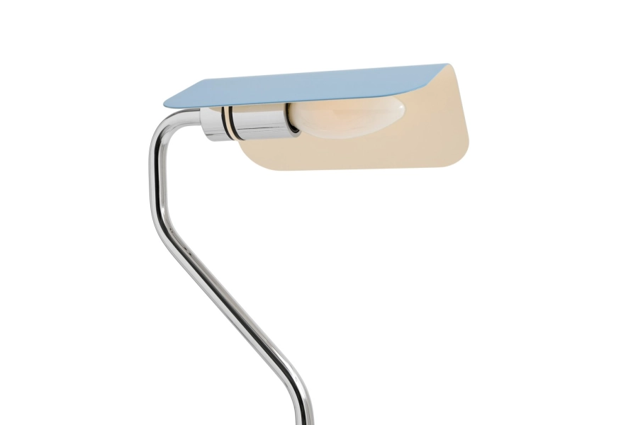 HAY lampa podłogowa APEX pastelowy błękit.jpg