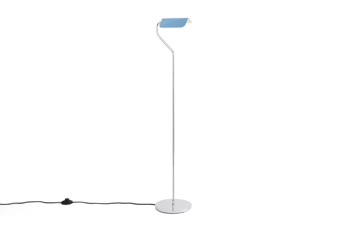 HAY lampa podłogowa APEX pastelowy błękit.jpg
