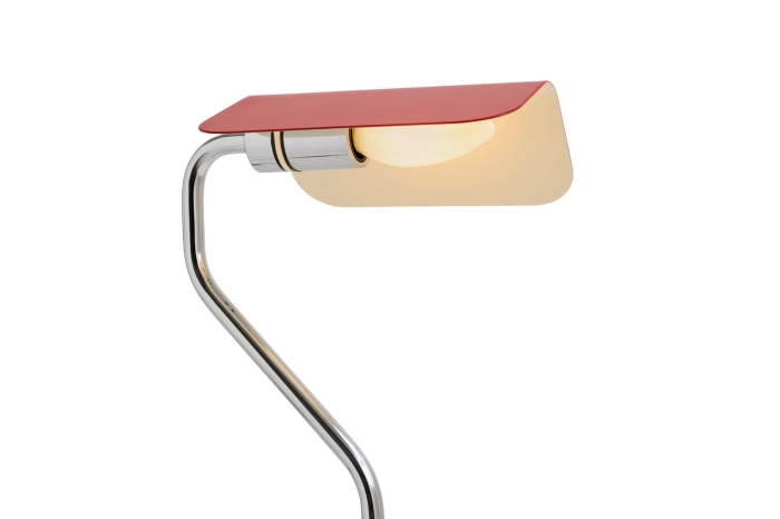 HAY lampa biurkowa APEX zakrzywiona bordowy.jpg