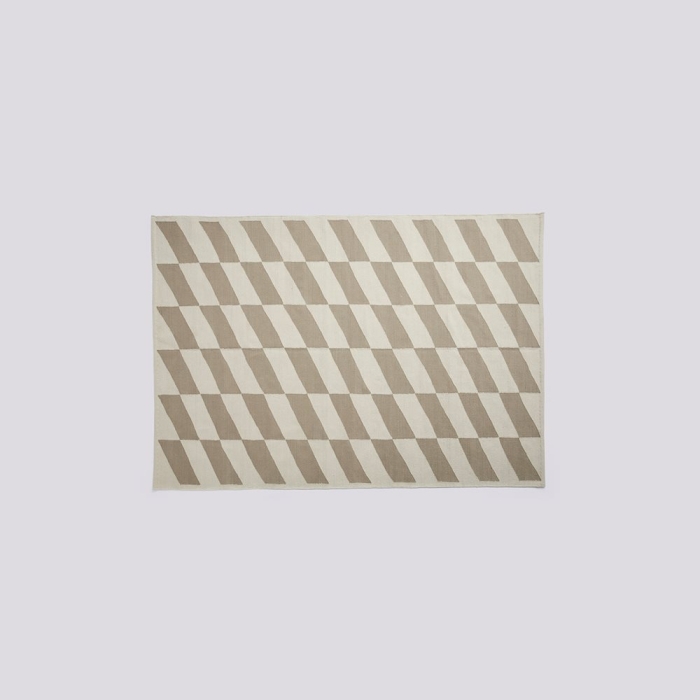 HAY dywan SHIFT 140 x 200 beżowy.jpg