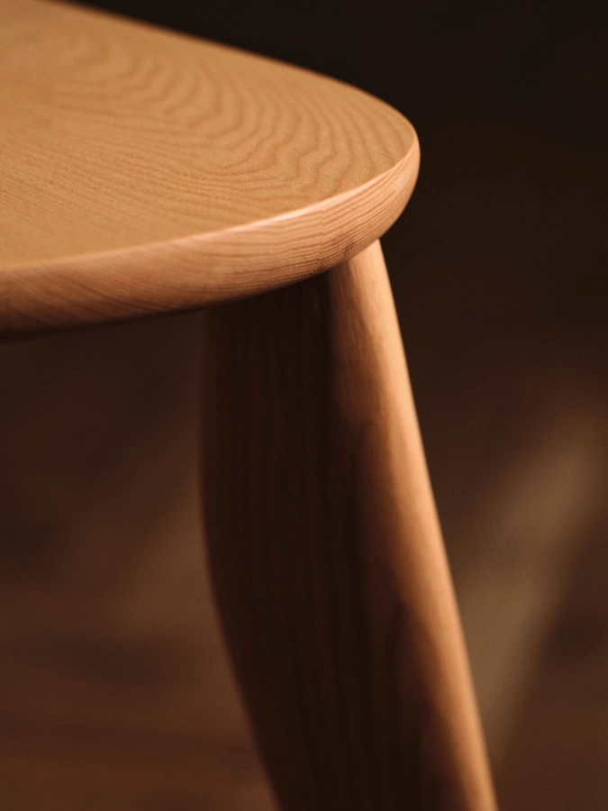 FERM LIVING biurko - konsola - toaletka FEVE natural ash.jpeg