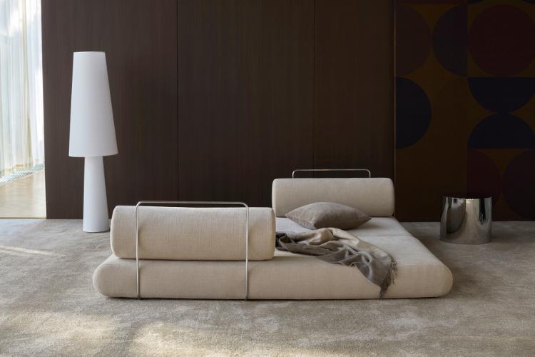 circlus-daybed-round-cushions-410-low-e3.Jpg