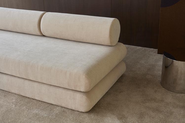 circlus-daybed-round-cushions-410-low-e5.Jpg
