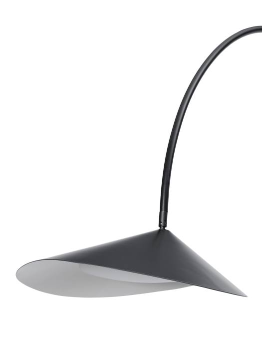 FERM LIVING lampa podłogowa łukowa ARUM czarna.png