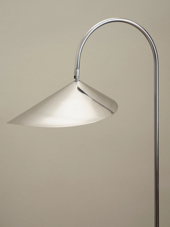 FERM LIVING lampa podłogowa ARUM stal nierdzewna.jpeg
