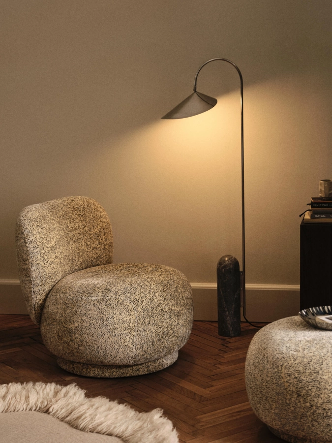 FERM LIVING lampa podłogowa ARUM stal nierdzewna.jpeg
