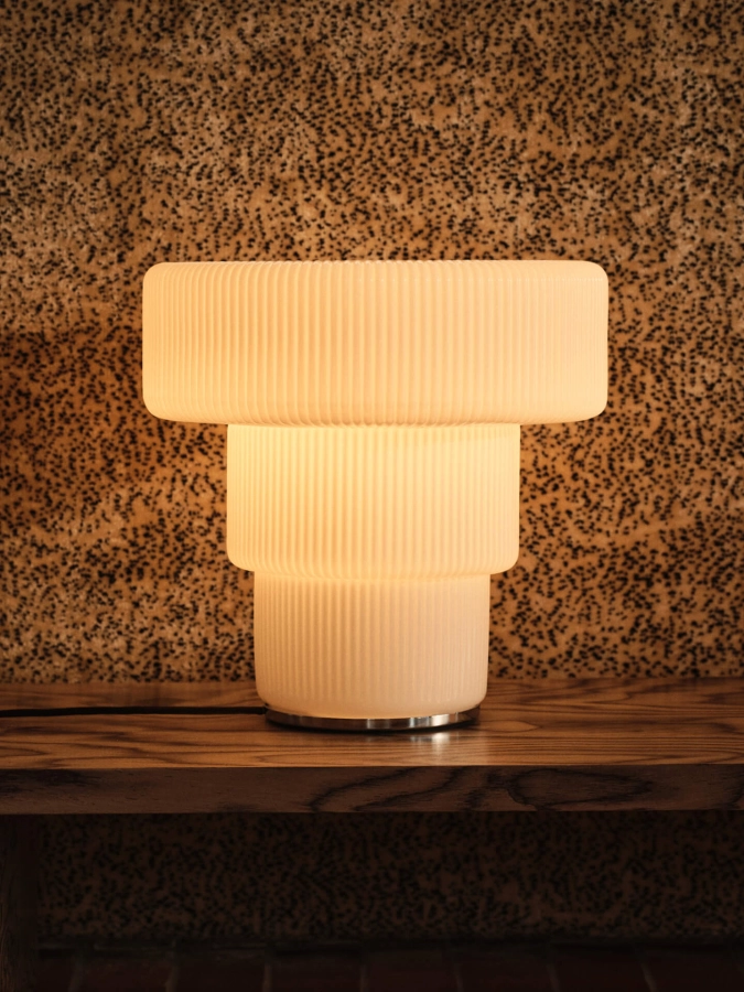 FERM LIVING lampa stołowa RIPPLE Ø 28 cm.jpeg