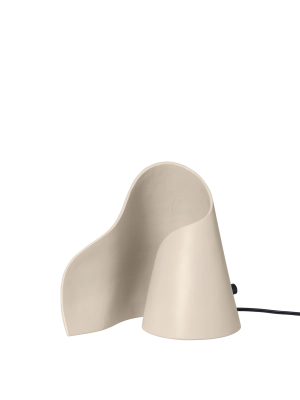 FERM LIVING lampa stołowa OYSTER jasny kaszmir