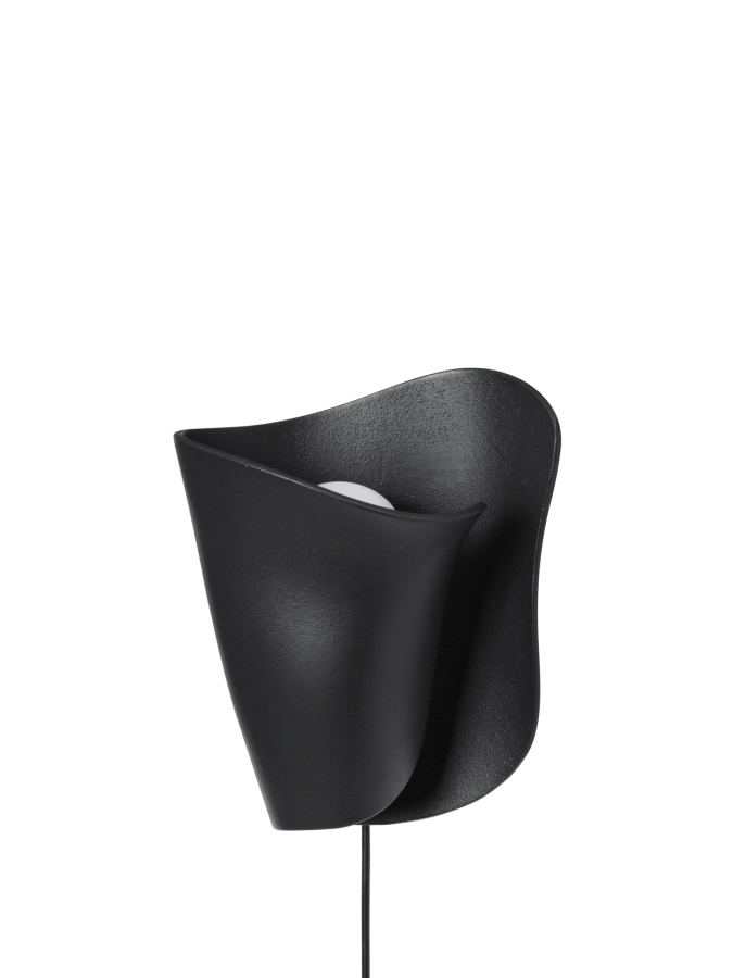 FERM LIVING kinkiet OYSTER czarny.png