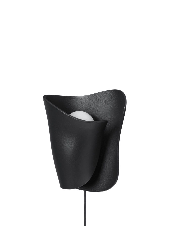 FERM LIVING kinkiet OYSTER czarny.png