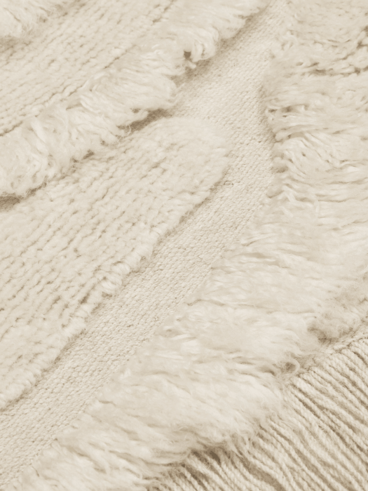 FERM LIVING dywanik ścienny RIME 110 cm x 145 cm - off-white.png