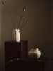 FERM LIVING wazon okrągły TEREO – off-white w cętki, wys. 18 cm.jpeg