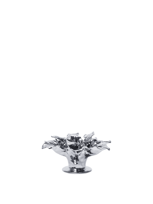 FERM LIVING zestaw dwóch świeczników HOLLY LEAF – srebrny.png
