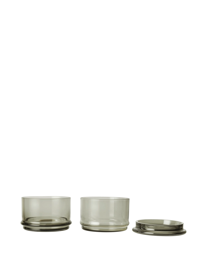 FERM LIVING pojemniki do przechowywania BOYA Ø10,5 – zestaw 2 szt. – smoked grey.png